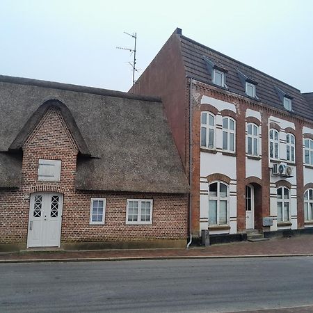 Apartment Mit 2 Zimmern Und Balkon Im Herzen Von Hoyer Højer Exteriör bild