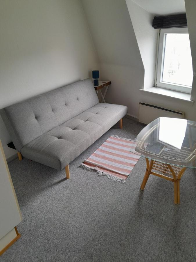 Apartment Mit 2 Zimmern Und Balkon Im Herzen Von Hoyer Højer Exteriör bild